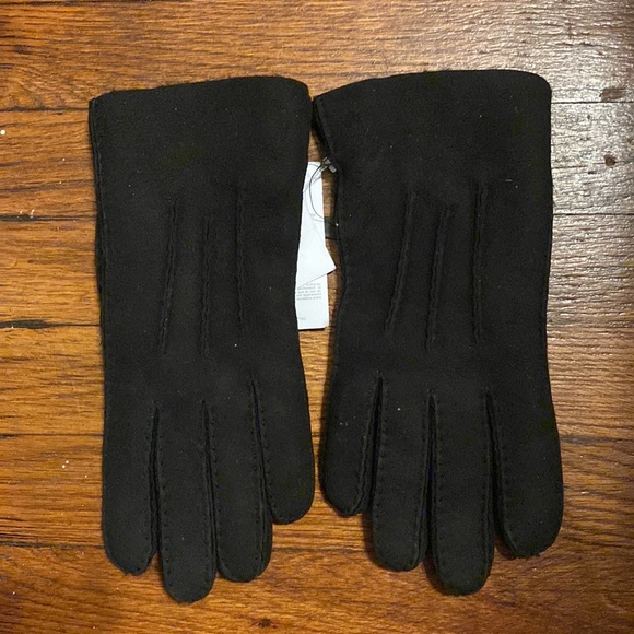 Ugg Men’s Shearling Tech Gloves - Picture 4 of 6